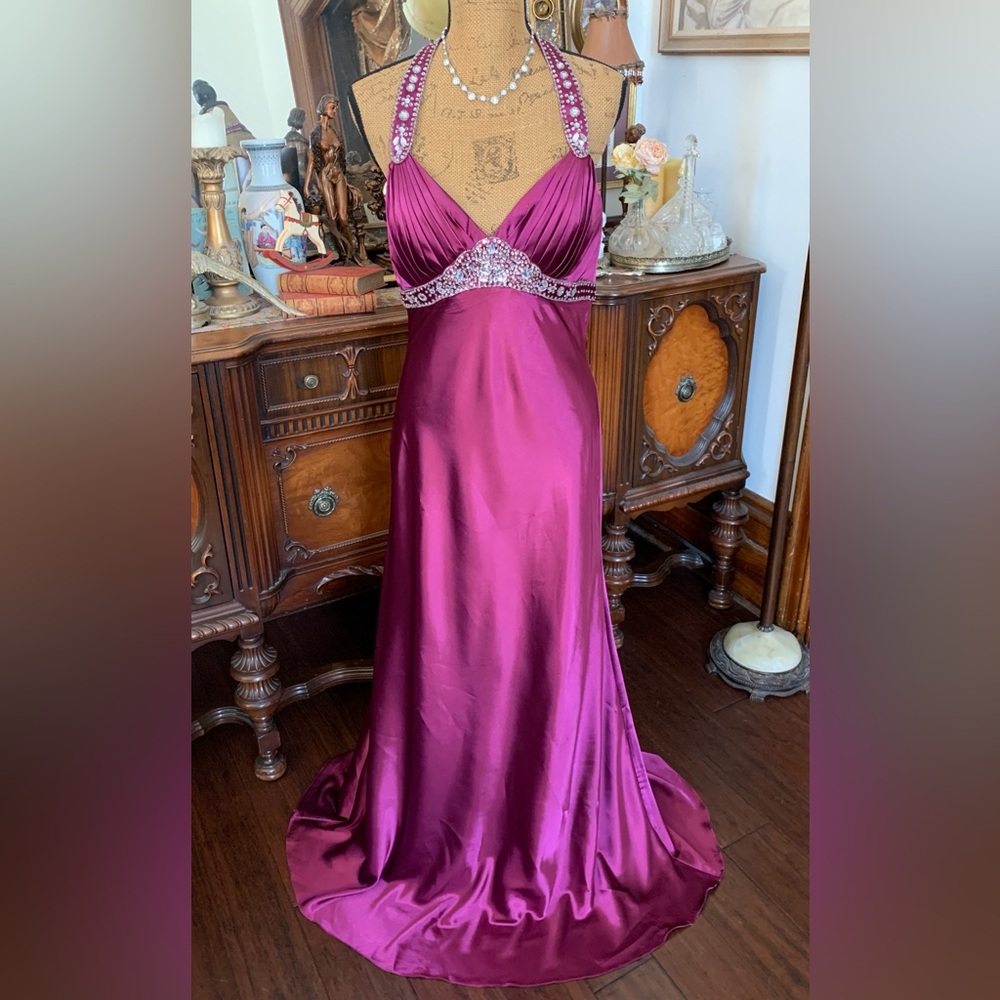 Vintage 30's-inspired Sultry Fusia Satin Beaded Prom New Year's Eve Gown Dress